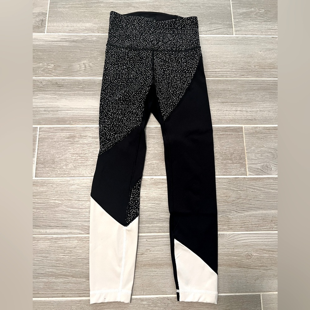 NWOT Lululemon Wunder Under Special Edition